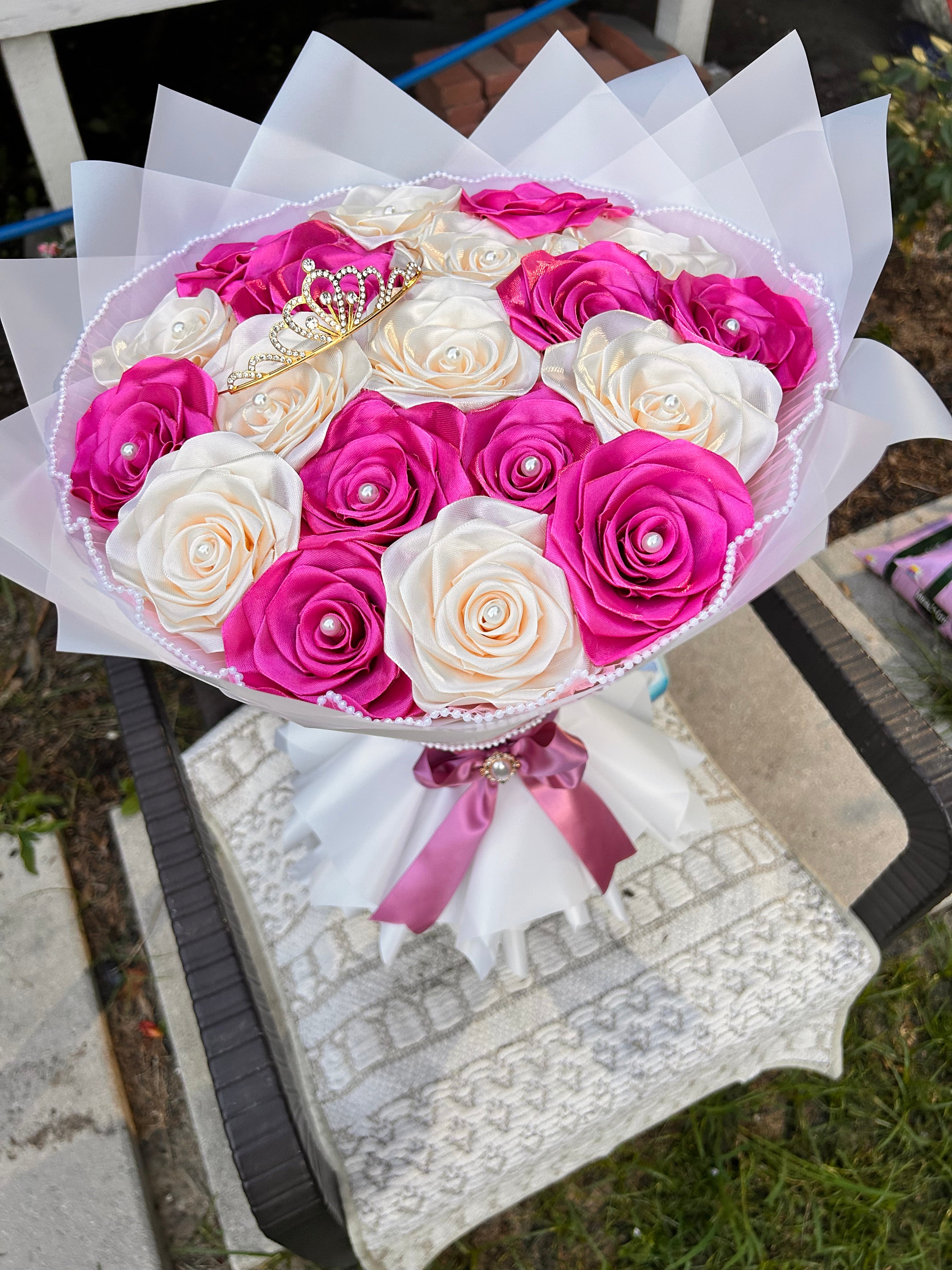 Fuchsia & Cream Tiara Eternal Bouquet
