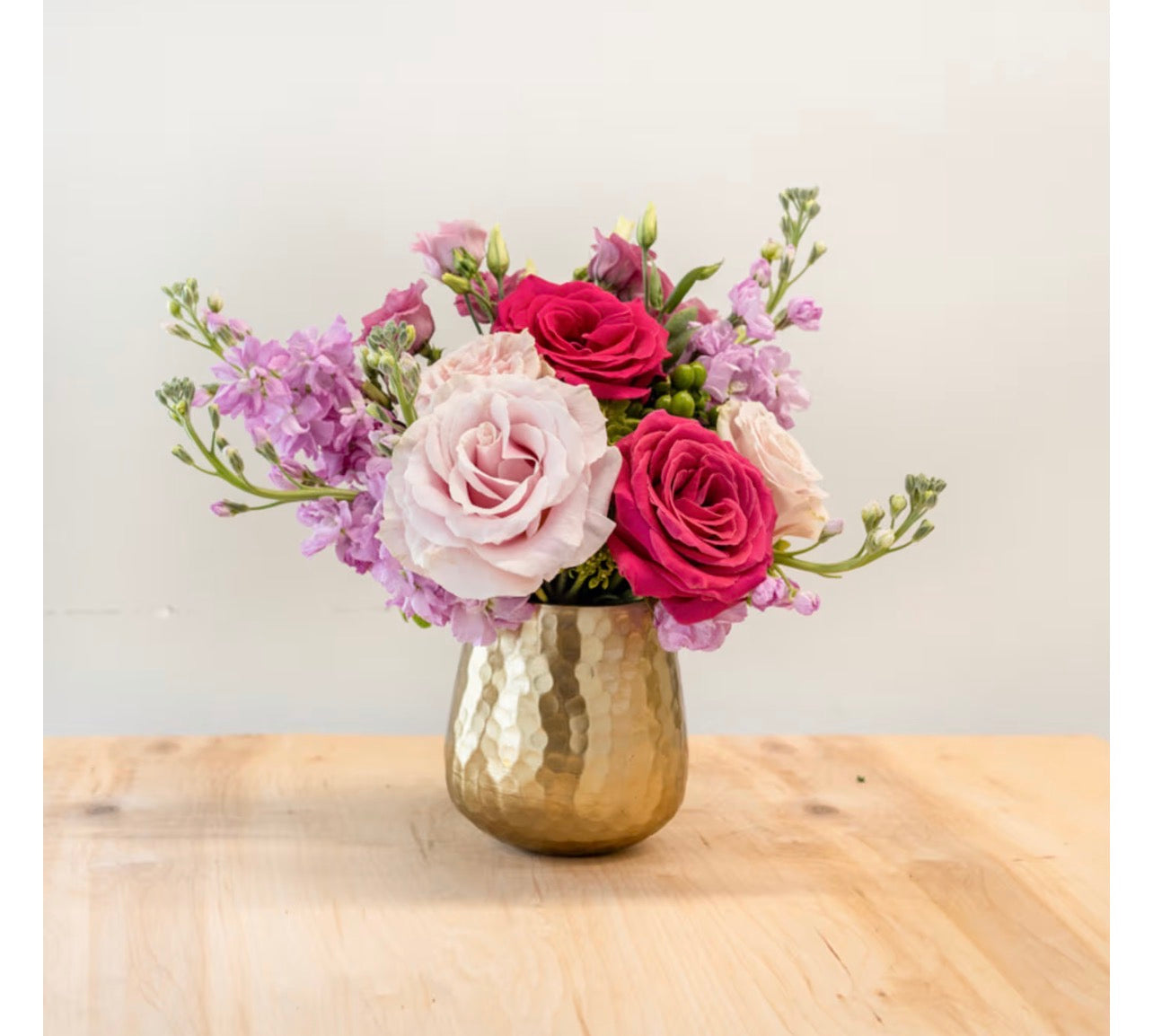 The Sweetheart Rose Arrangement
