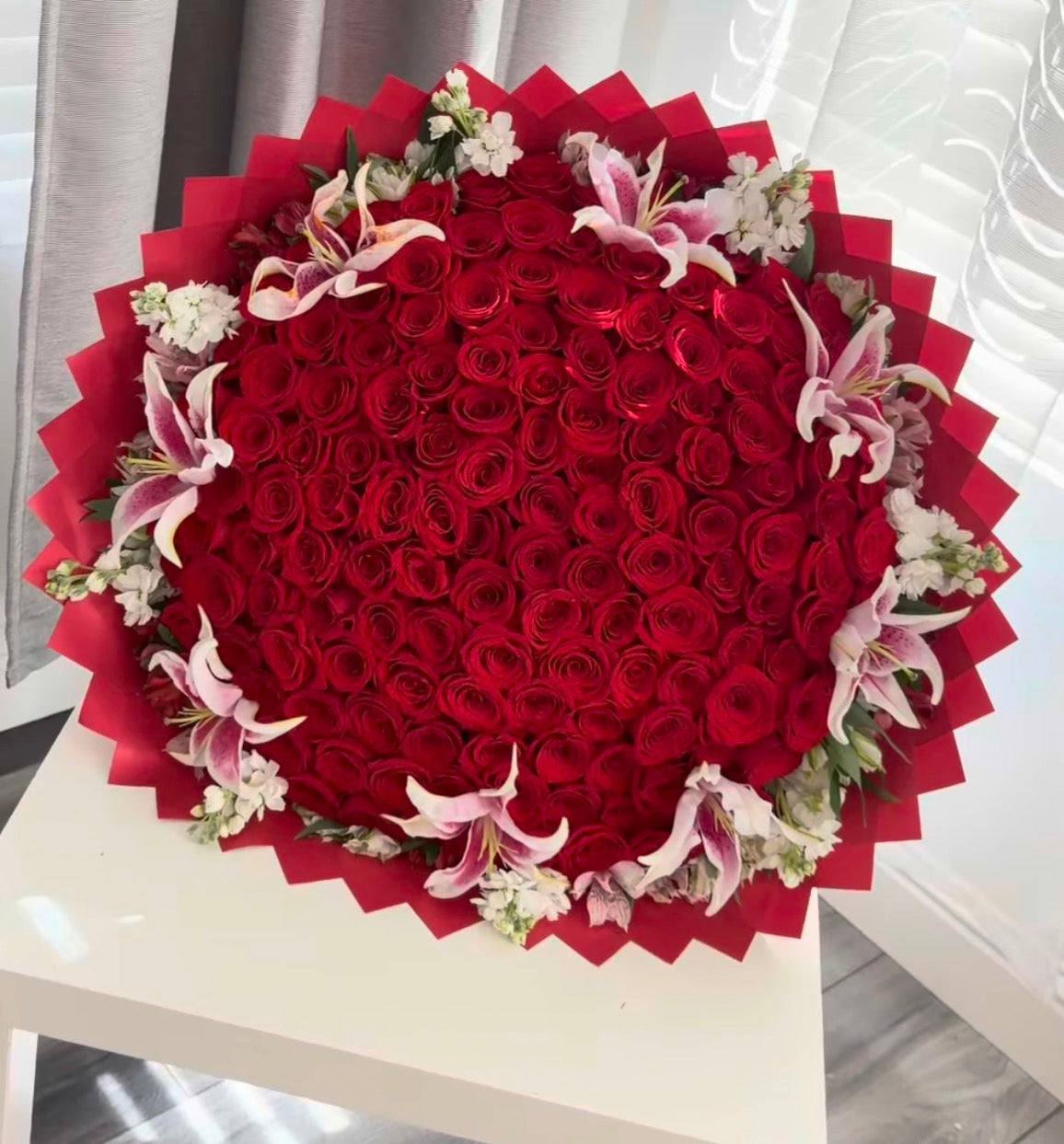 150 ct Red rose & lilies