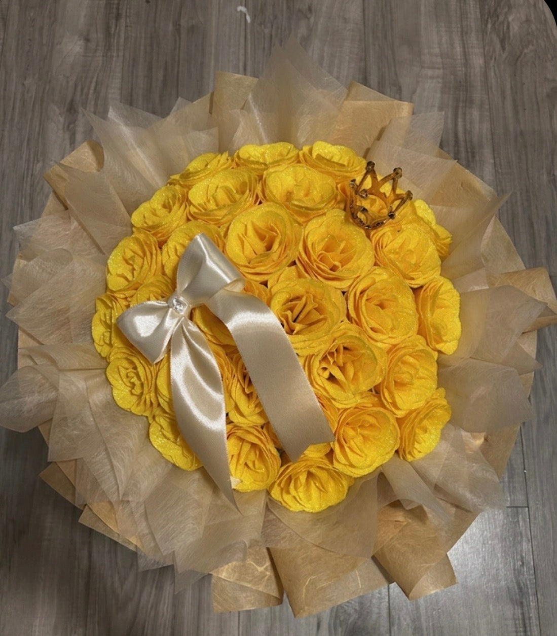 30 Eternal Yellow Glitter Bouquet